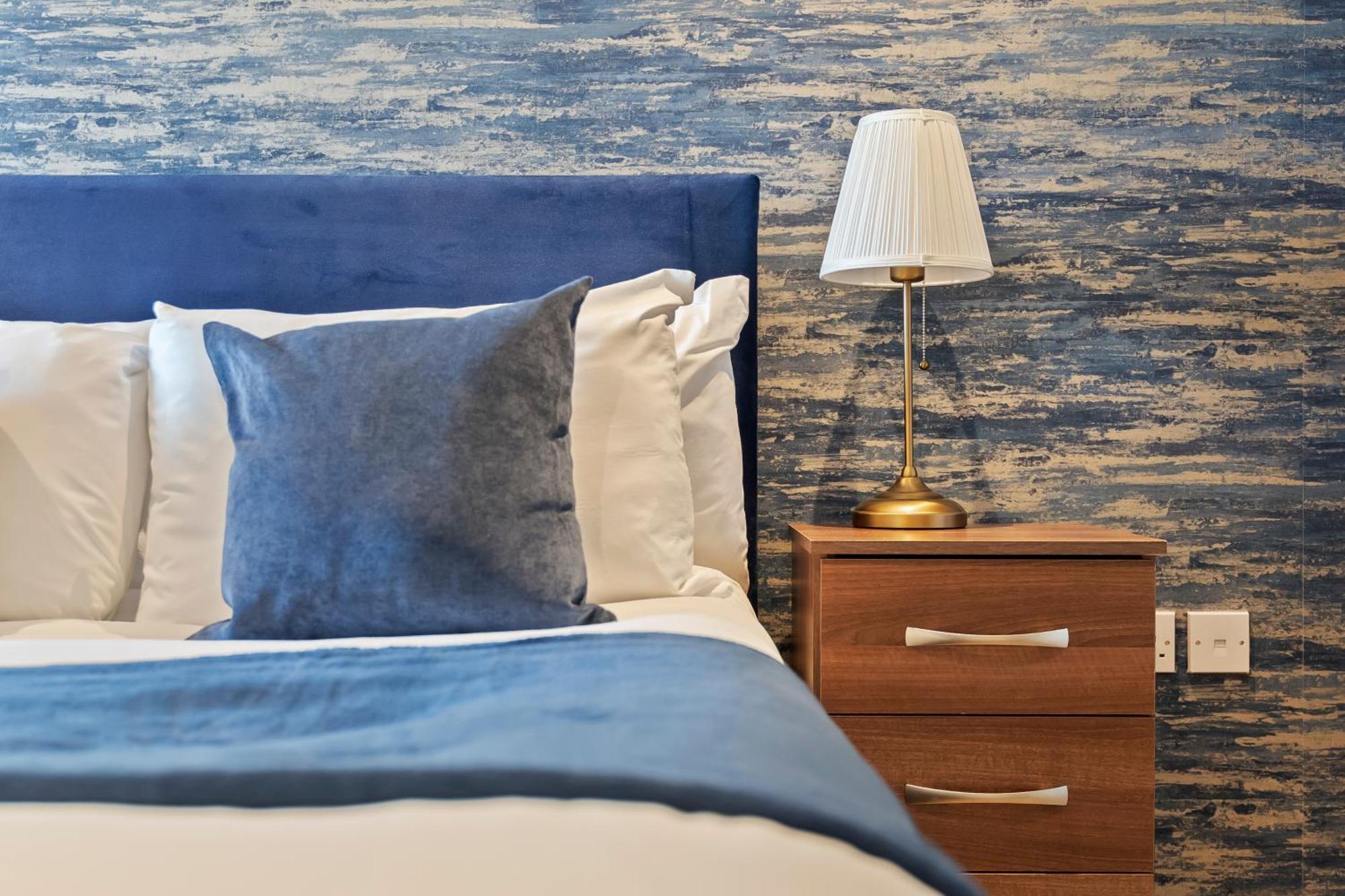 Sapphire Suite-citycentre-luxury-freeparking *